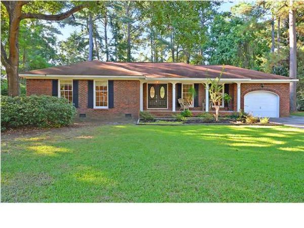 110 NIBLICK RD, Summerville, SC 29483