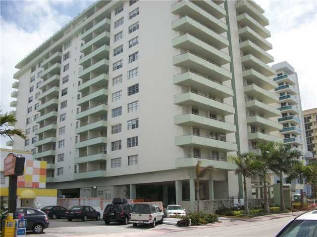 9225 COLLINS AV # 302, Miami Beach, FL 33154