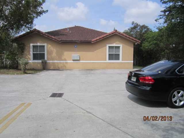 15606 NW 2 AV # 4, Miami, FL 33169