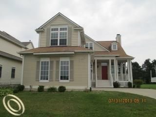 1113 Fountain View Ln, Oxford, MI 48371