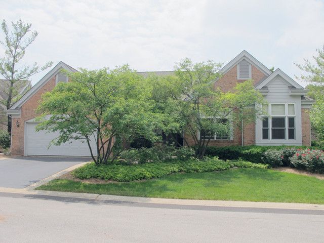 4 Augusta Court, Lake In The Hills, IL 60156