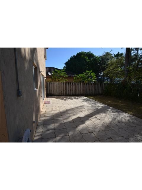 12074 SW 137 TE, Miami, FL 33186