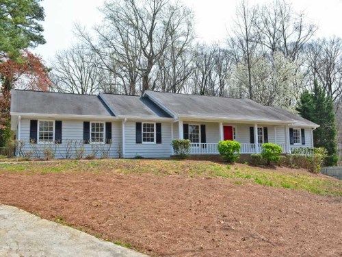 660 Pine Grove Road, Roswell, GA 30075