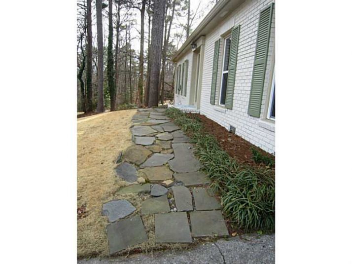 220 Willow Springs Drive, Roswell, GA 30075