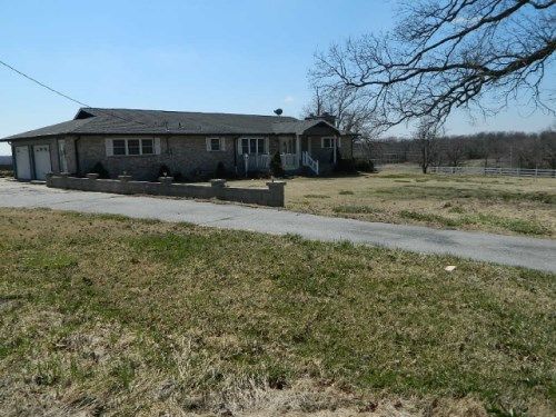 19147 W Highway 12, Gentry, AR 72734