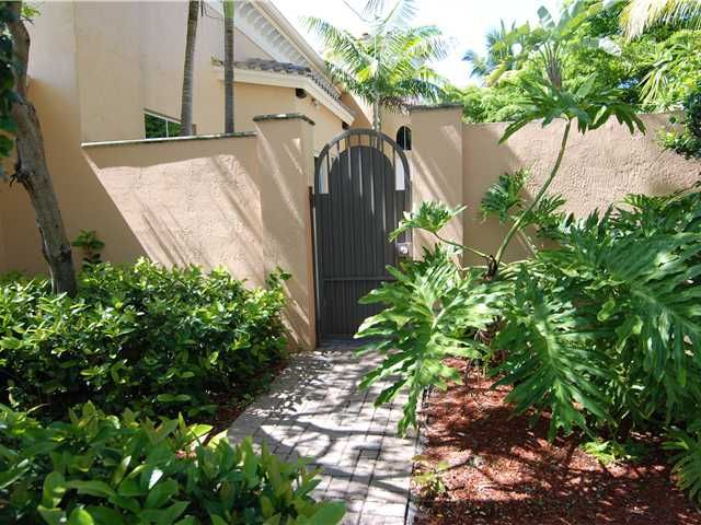 863 SPINNAKER DR # 863, Hollywood, FL 33019