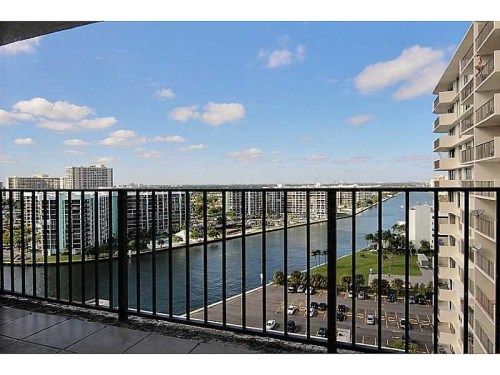 3800 S Ocean Dr # 1401, Hollywood, FL 33019