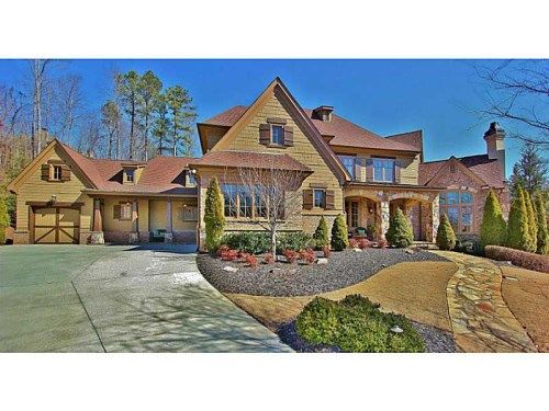 900 Chivencester Court, Suwanee, GA 30024