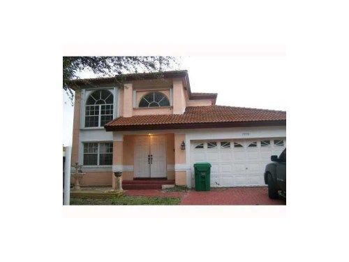 19570 NW 82 CT, Hialeah, FL 33015