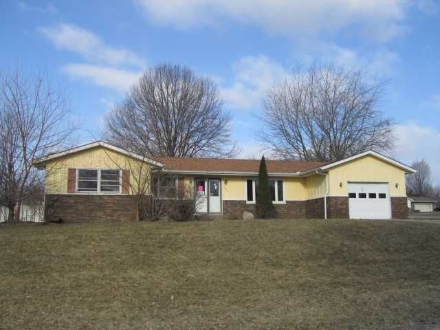 224 Meadow Ln, Plymouth, IN 46563