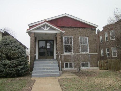 6567 Smiley Ave, Saint Louis, MO 63139