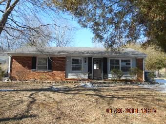 406 Cagle St, Randleman, NC 27317