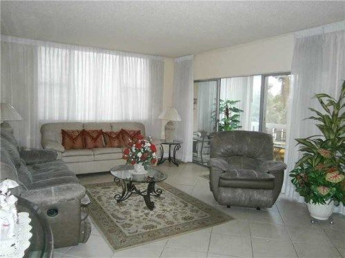 4200 HILLCREST DR # 219, Hollywood, FL 33021