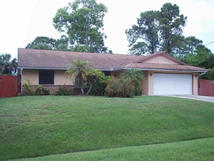 1722 Sw Bonfire Ter, Port Saint Lucie, FL 34953