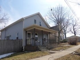 216 N Sherman St, Crown Point, IN 46307