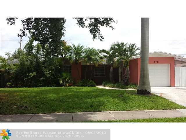 8721 SW 200TH TER, Miami, FL 33189