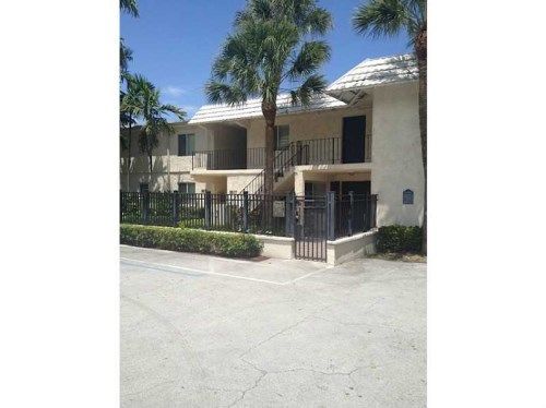 8609 SW 68 CT # 5, Miami, FL 33143