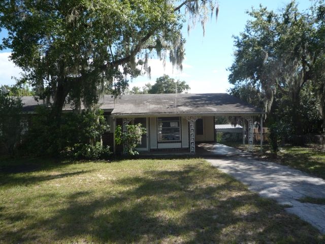 808 Carol Ct, Tavares, FL 32778