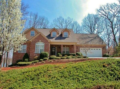 3370 Montvale Drive, Gainesville, GA 30506