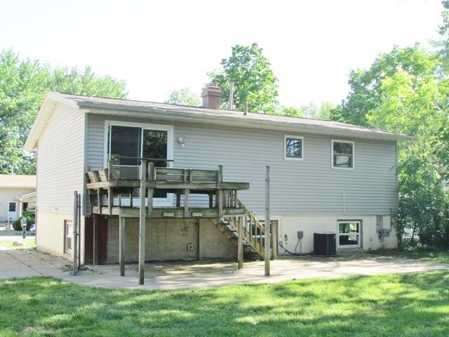 107 Royce St, Mason, MI 48854