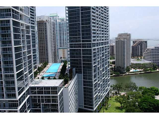 485 BRICKELL AV # 3208, Miami, FL 33131