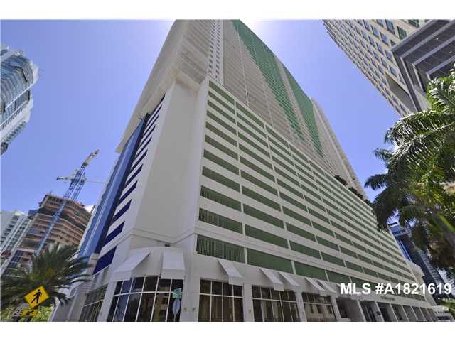 1200 BRICKELL BAY DR # 2704, Miami, FL 33131