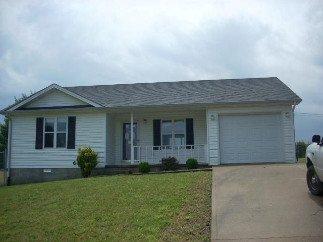 441 W Coleman Rd, Science Hill, KY 42553