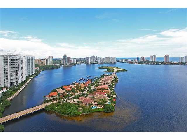 3000 ISLAND BL # 3003, North Miami Beach, FL 33160