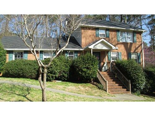 325 Royal Oaks Terrace, Stone Mountain, GA 30087