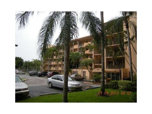 3955 N NOB HILL RD # 303, Fort Lauderdale, FL 33351