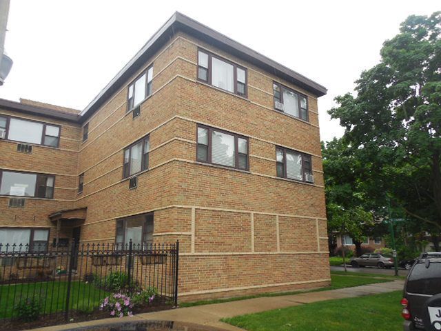 6901 N Bell Ave Apt 2e, Chicago, IL 60645