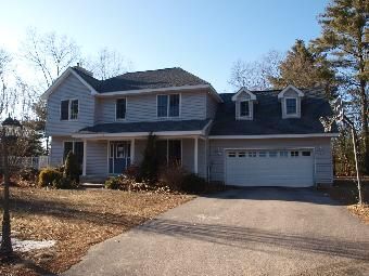 10 Mihailides Ave, Jewett City, CT 06351