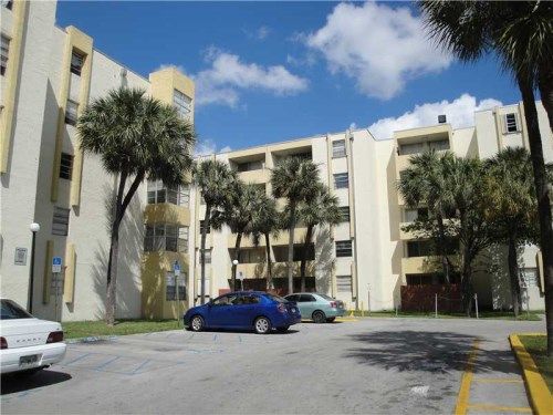 10000 NW 80 CT # 2211, Hialeah, FL 33016