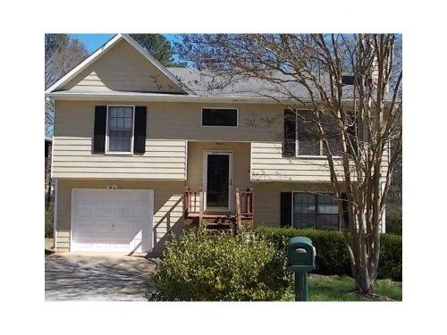 2212 Lowtrail Court, Lithonia, GA 30058