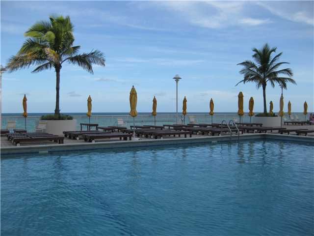 1890 S OCEAN DR # 1707, Hallandale, FL 33009