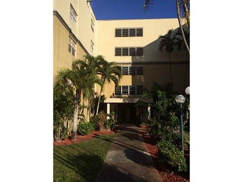 6960 MIAMI GARDENS DR # 2-525, Hialeah, FL 33015