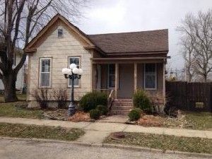 715 W Oak St, Mitchell, IN 47446