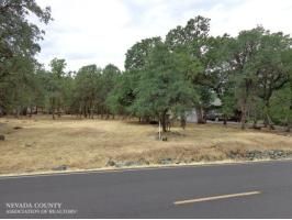 17779 Silver Pine Dr, Penn Valley, CA 95946