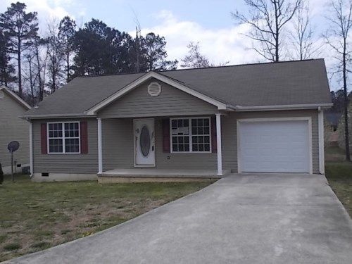 215 Pine Grove Dr S, Dalton, GA 30721