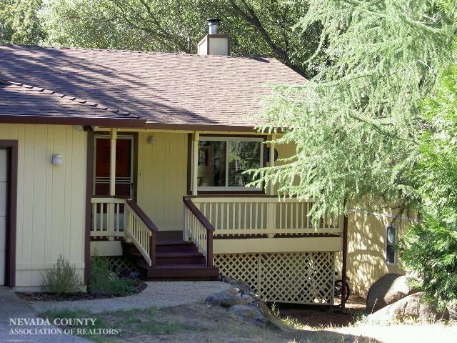 14804 Sun Forest Dr, Penn Valley, CA 95946