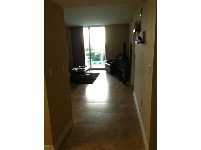 1800 N BAYSHORE DR # 1208, Miami, FL 33132