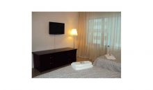 6345 COLLINS AV # 810 Miami Beach, FL 33141