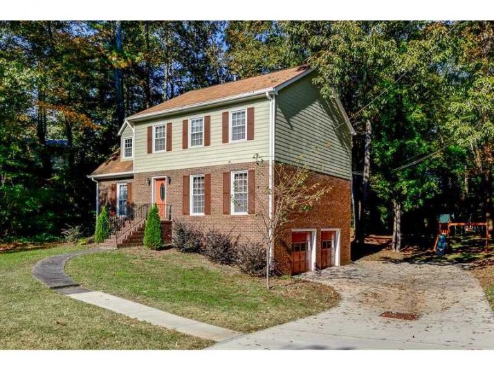 1046 Seven Springs Circle, Marietta, GA 30068