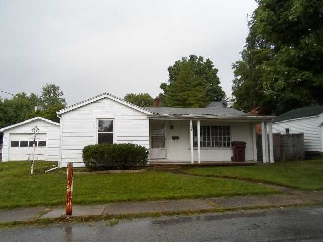 105 W 5th St, Ligonier, IN 46767