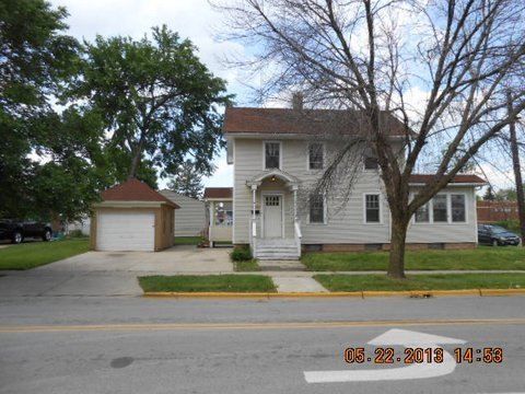 1342 Front St, Aurora, IL 60505