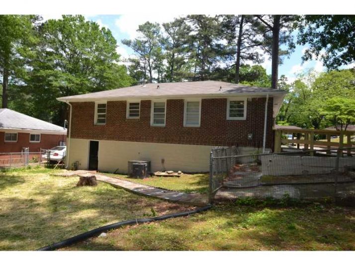 2091 Holly Hill, Decatur, GA 30032