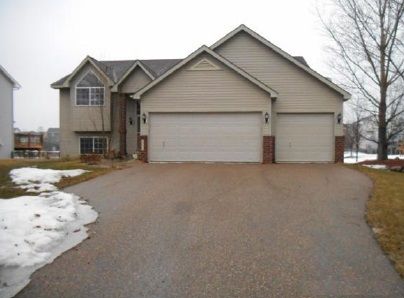 2195 Ponds Way, Shakopee, MN 55379