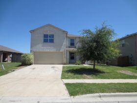 432 Copper Hill Dr, New Braunfels, TX 78130