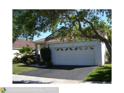 936 FALLING WATER RD, Fort Lauderdale, FL 33326