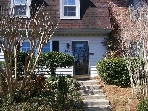 217 Quail Run, Roswell, GA 30076